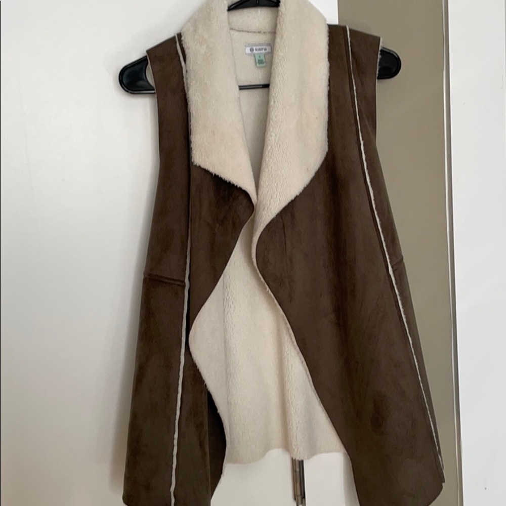 Womens Small Susina Furry Vest never worn